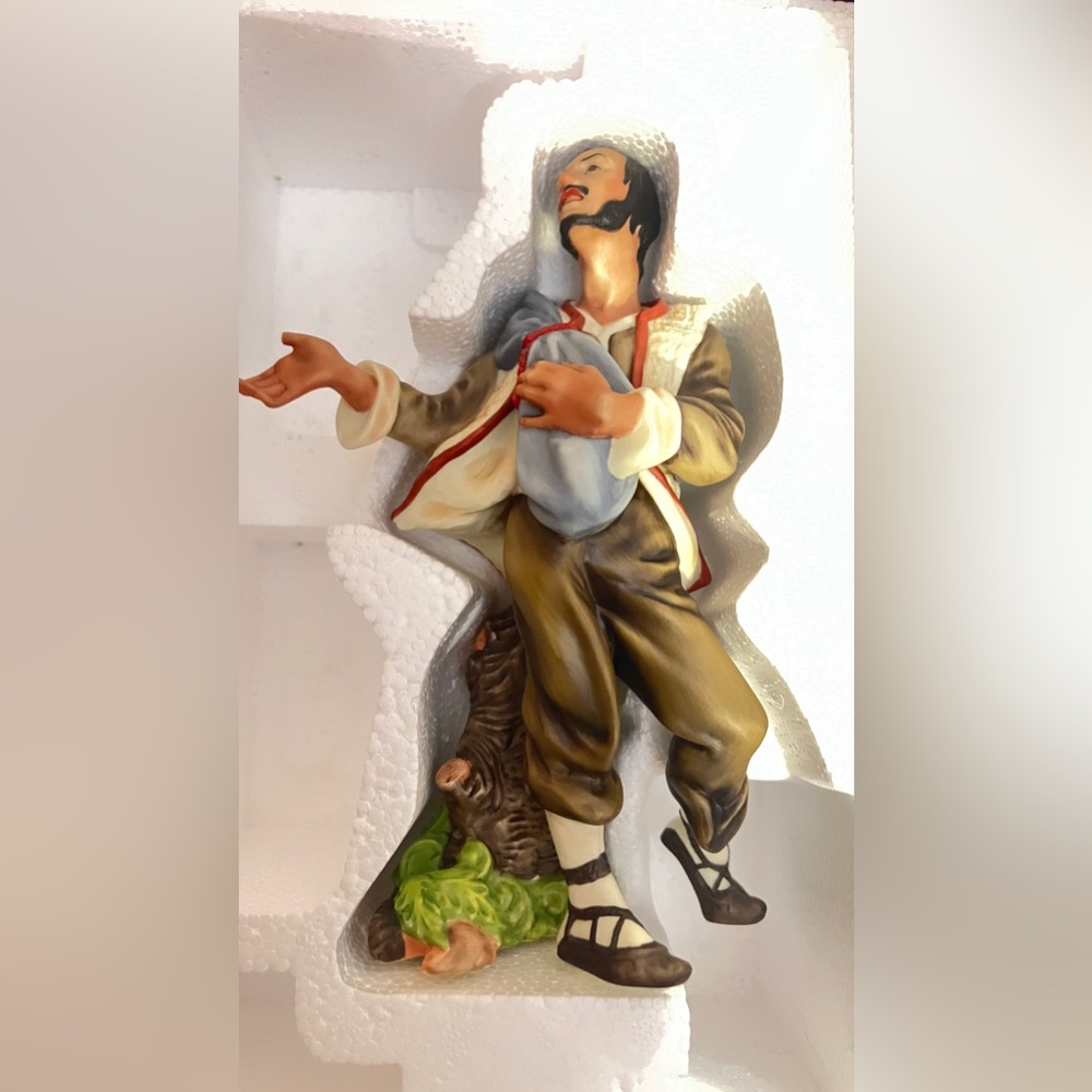 Vatican Nativity Shepherd by Franklin Mint